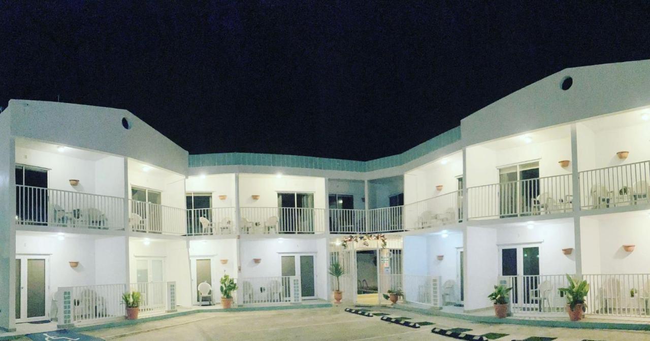 Nautilus By La Jamaca Hotels-Downtown La Parguera Lajas Exterior foto